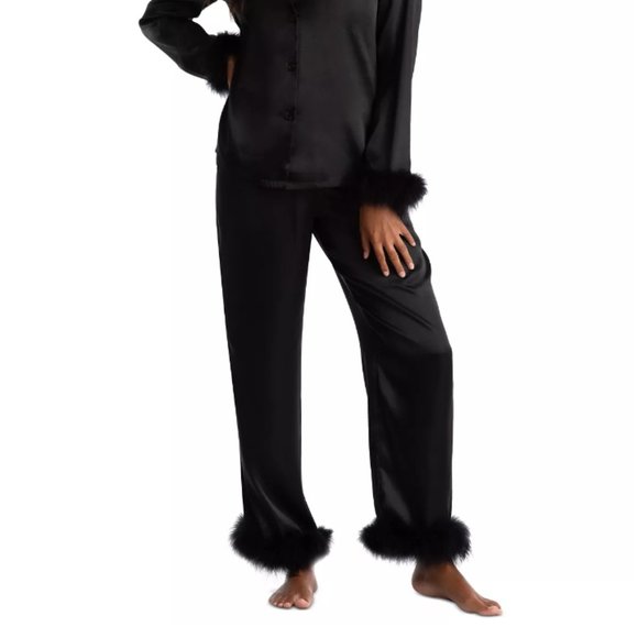 Pajama set - Picture 1 of 2